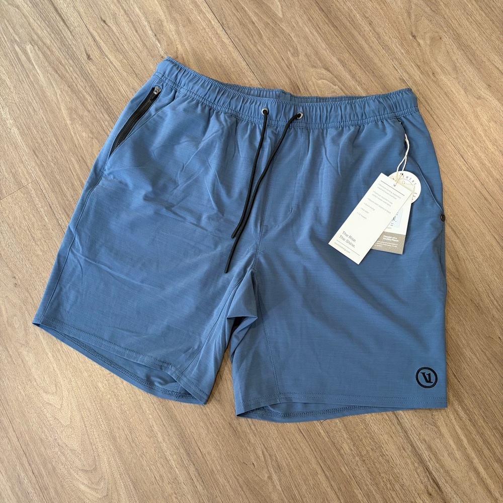 *NWT* Vuori Elevate Kore Shorts in Nautilus (7.5” inseam)